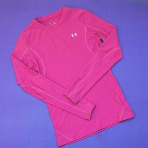 Fitted Under Armor workout top